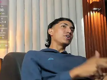 Stripchat Live Sex of myke_tucker