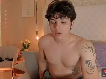 Stripchat Free Porn Cam of obsidian_soul