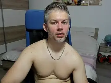 Stripchat Nude Webcam of RobbyShawz