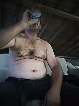 Stripchat Live Sex of masculine_bear_daddy