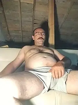 Stripchat Adult Webcams of masculine_bear_daddy