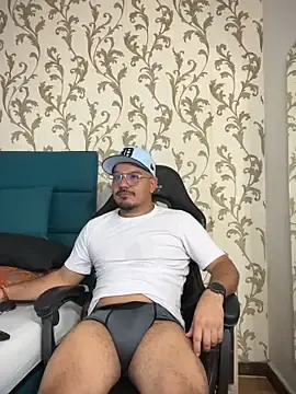 Stripchat Free Live Porn of Dante_Goldt