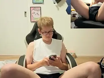 Stripchat Free Live Porn of ken_0927