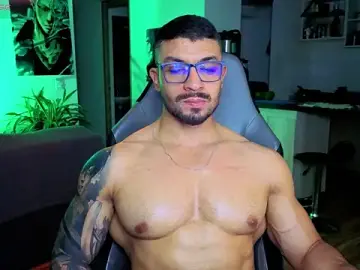 Stripchat Watch Live Sex Cams of Michael_Diamond