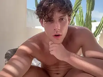 Stripchat Free Porn Cam of alex_islivee