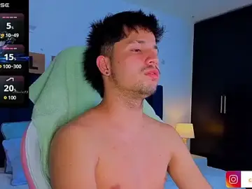 Stripchat Sex Cam of Issac_james_