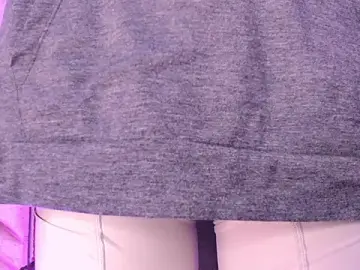 Stripchat Live Sex of KyleeSmiith