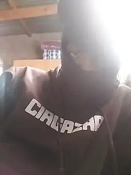 Stripchat Live Sex Cam of Heavy_M