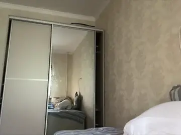 Stripchat Best live sex cam show of Brian_Stars