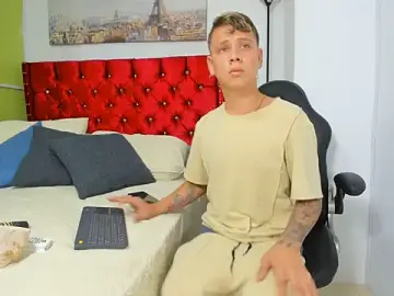 Stripchat Nude Webcam of tobby_millers_