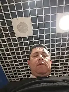 Stripchat Free Live Porn of BigCristh79
