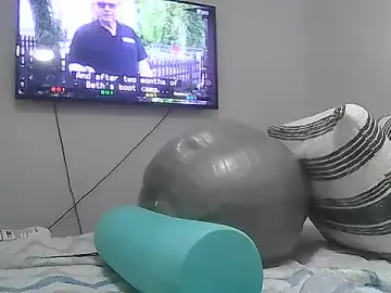 Stripchat Nude Webcam of Handsolo_porn