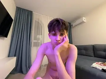 Stripchat Watch Live Sex Cams of Ryann_Desire