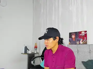 Stripchat Live Porn of tommyhot7