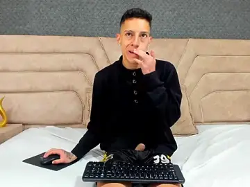 Stripchat Live Porn of thiago19s
