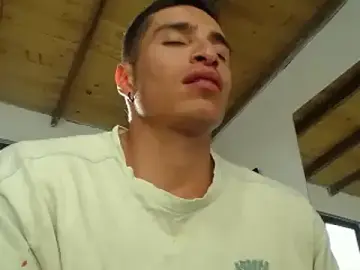 Stripchat Live Sex Cam of jack_pergurtson01