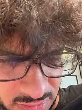 Stripchat Free Porn Cam of Gipsyboysteve