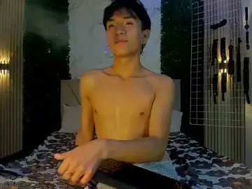 Stripchat Live Sex Cam of cococumps