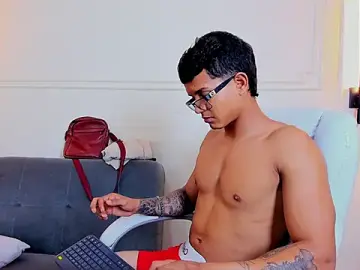 Stripchat Live Porn of Paradise_boy_s