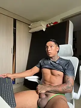 Stripchat Best Webcam of sendfer