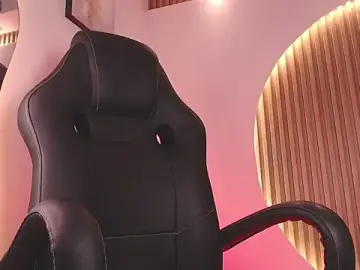 Stripchat Live Sex Cam of MateoMitchell