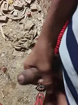 Stripchat Free Porn Cam of Hornyboy_vihan