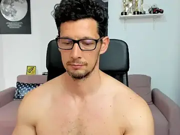 Stripchat Live Sex Cam of BrutusK08