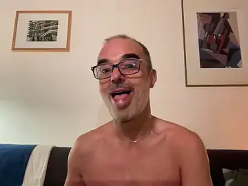 Stripchat Live Sex Cam of Milkywaymen