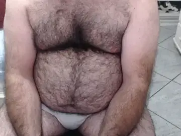 Stripchat Sex Cam of MysterBearMG