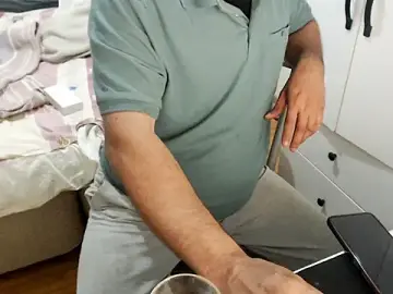 Stripchat Watch Live Sex Cams of LiONTURK