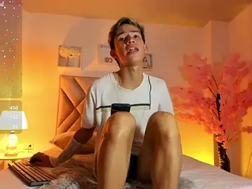 Stripchat Adult Webcam of Baby_noahtt