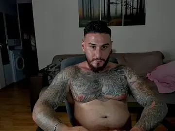Stripchat Free Porn Cam of Gymdominus