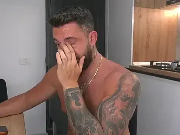 Stripchat Best live sex cam show of LustyMike_