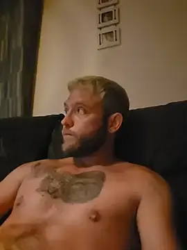 Stripchat Live Sex Cam of 10AlphaPapa01