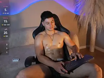 Stripchat Adult Webcam of Noah_Clarkk
