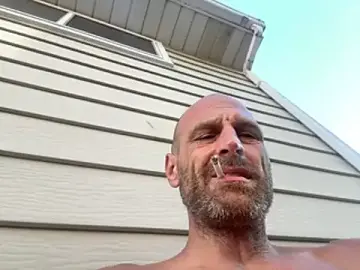 Stripchat Live Sex Cam of mechanicmark