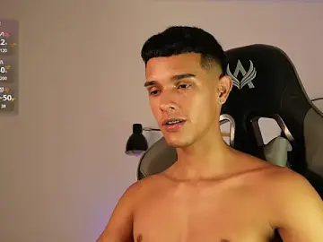 Stripchat Nude Webcam of Busterspinter