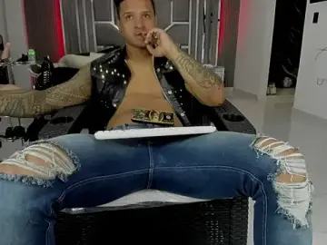 Stripchat Best live sex cam show of master_leather