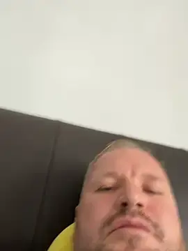 Stripchat Watch Live Sex Cams of Aronn4