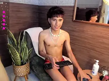 Stripchat Live Sex of christopher_robin4