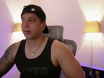 Stripchat Live Porn of appolo_allen