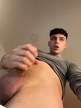 Stripchat Free Live Porn of aronnhidden