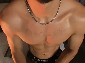 Stripchat Sex Cam of NicolaiKarav