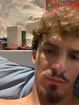Stripchat Sex Cam of Albert_daddyyy