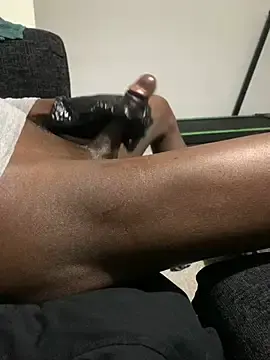 Stripchat Free Porn Cam of Mastercumload