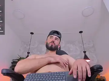 Stripchat Sex Cam of martin_foster_