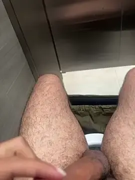 Stripchat Live Sex Cam of Big_Snake77