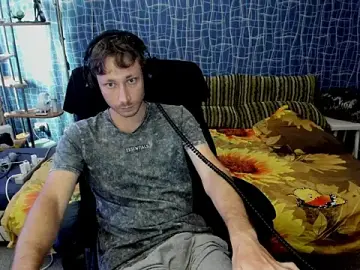 Stripchat Sex Cam of CuteBoy228