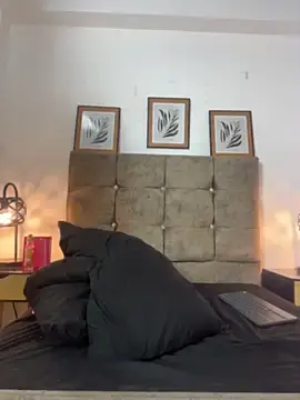 Stripchat Live Sex of Yoshua_Smith_