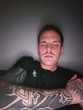 Stripchat Watch Live Sex Cams of Davidoffcoolbigdick